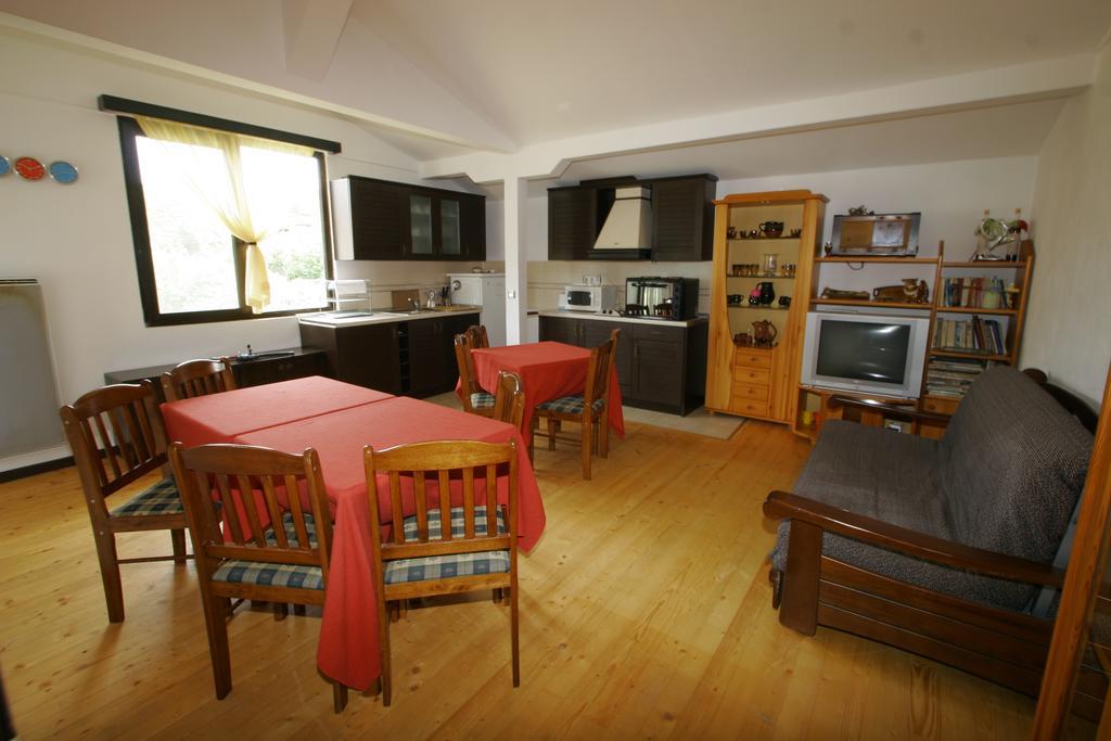 Guest House Bukor Shtepi Mandrica Dış mekan fotoğraf